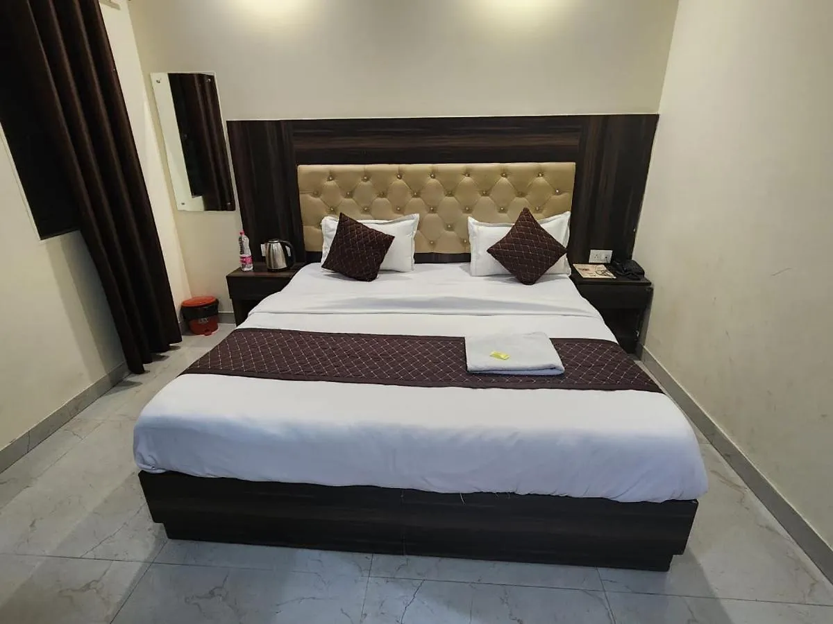 Airport Hotel Ivy With Free Airport Transfr New Delhi