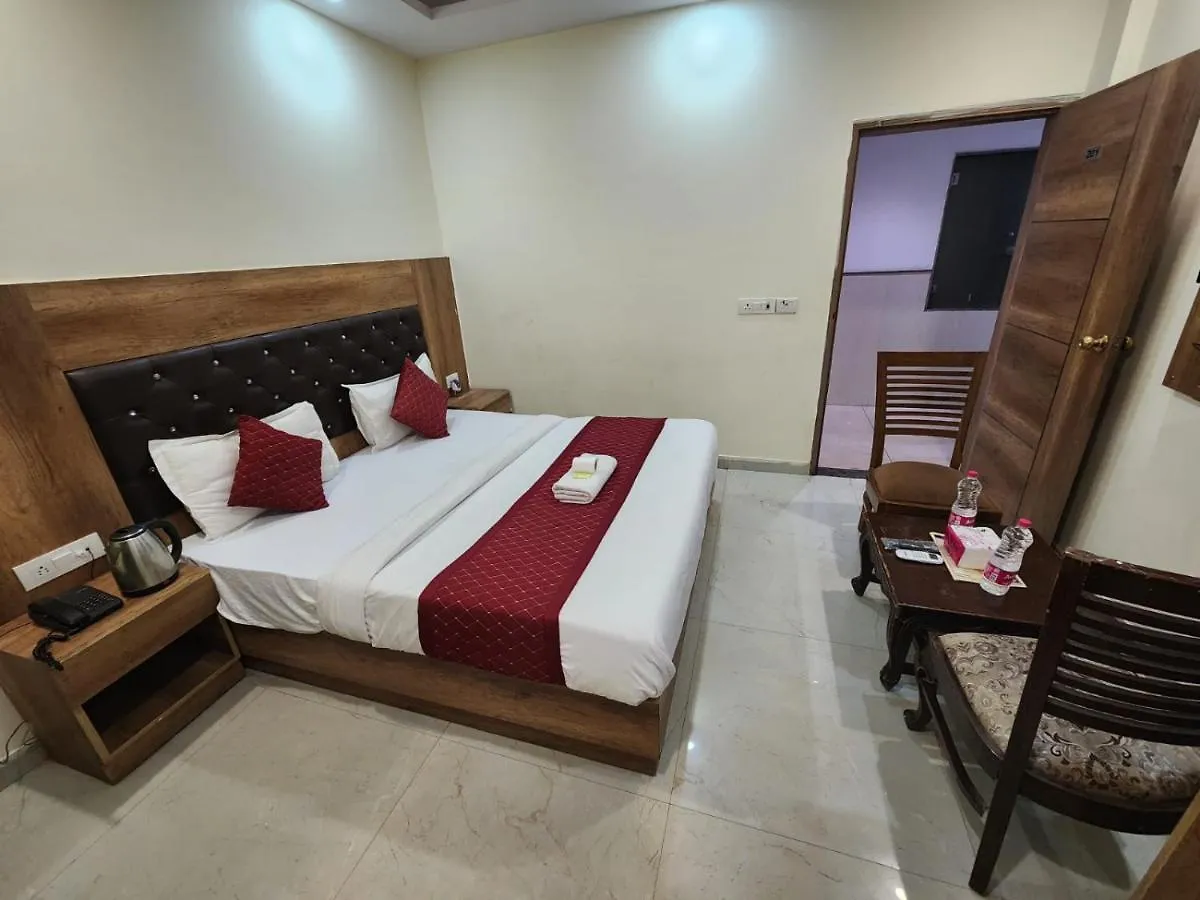 Airport Hotel Ivy With Free Airport Transfr New Delhi