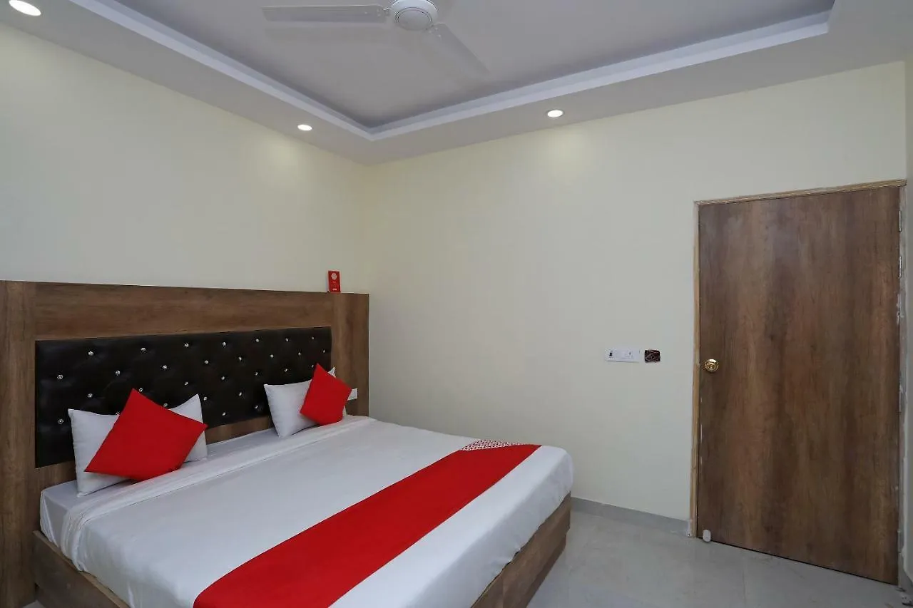 Airport Hotel Ivy With Free Airport Transfr New Delhi 3*,  India