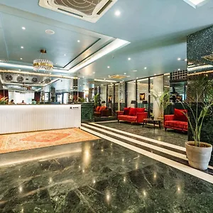 Foxoso Hotel, Delhi Airport New Delhi